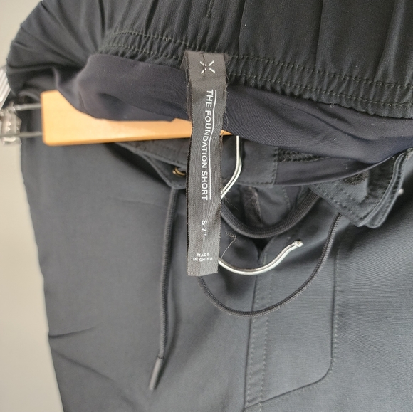 The foundation short - Picture 2 of 4